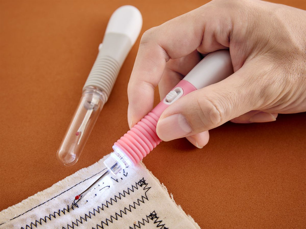 Ergonomisch Tornmesje + Lampje (Nieuw!)-Fournituren.nl